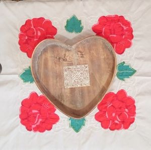 Embroidered Valentine's Red Roses Vintage Crochet Tablecloth TableRunner